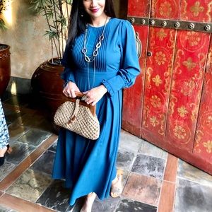 SHEIN brand dress! Pop of color! Detail on sleeves